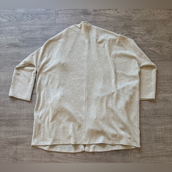 NWT DONNI. Ribbed Cream Cardigan Size: OS - Picture 5 of 11